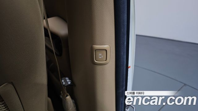 Kia Canival 2020 — photo 25