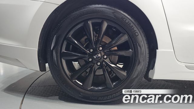 Kia Canival 2020 — photo 7