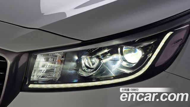 Kia Canival 2020 — photo 8