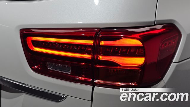 Kia Canival 2020 — photo 9
