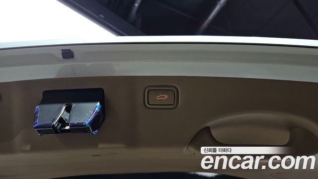 Kia Canival 2020 — photo 27