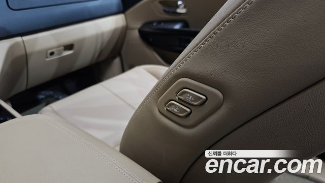 Kia Canival 2020 — photo 33