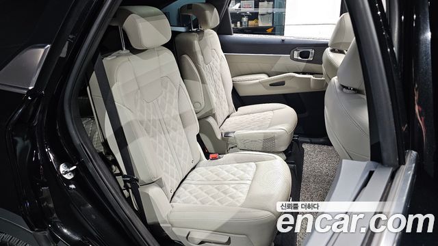 Kia Sorento 2023 — photo 17