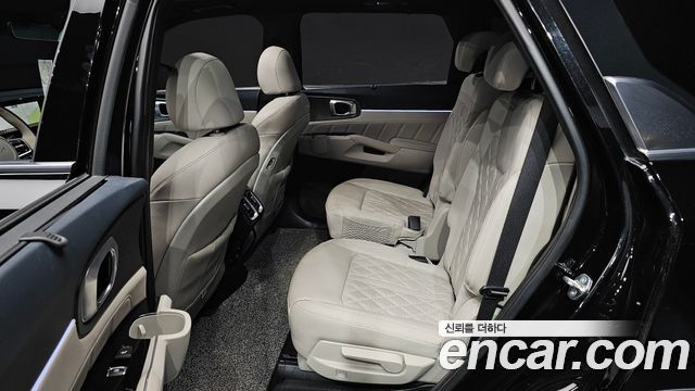 Kia Sorento 2023 — photo 18