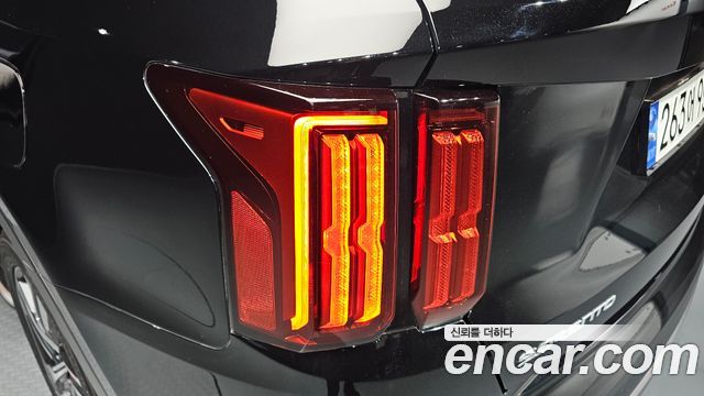Kia Sorento 2023 — photo 9
