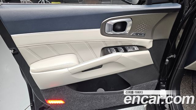 Kia Sorento 2023 — photo 14