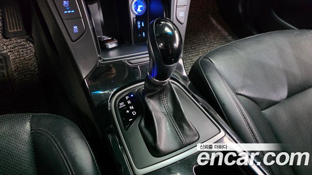Hyundai i40 2016 — photo 12