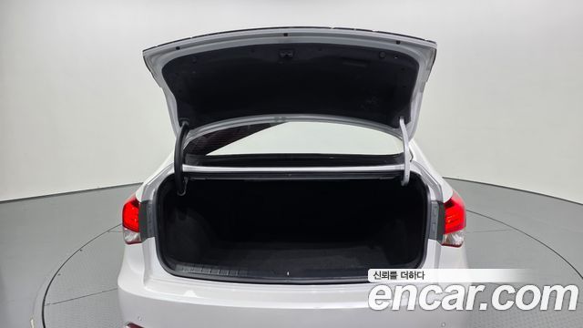 Hyundai i40 2016 — photo 26