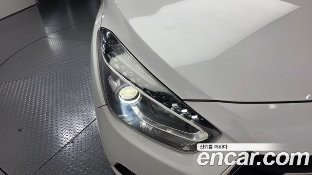 Hyundai i40 2016 — photo 8