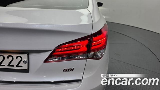 Hyundai i40 2016 — photo 9