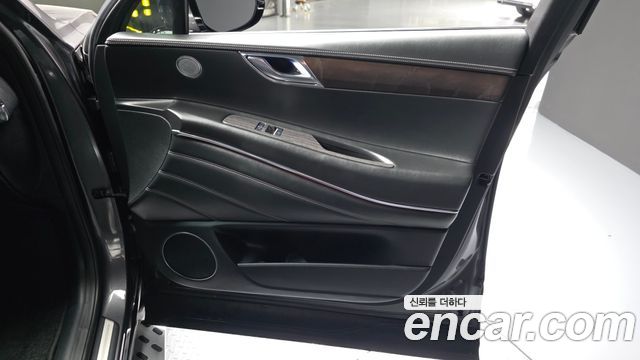Genesis GV80 2020 — photo 14