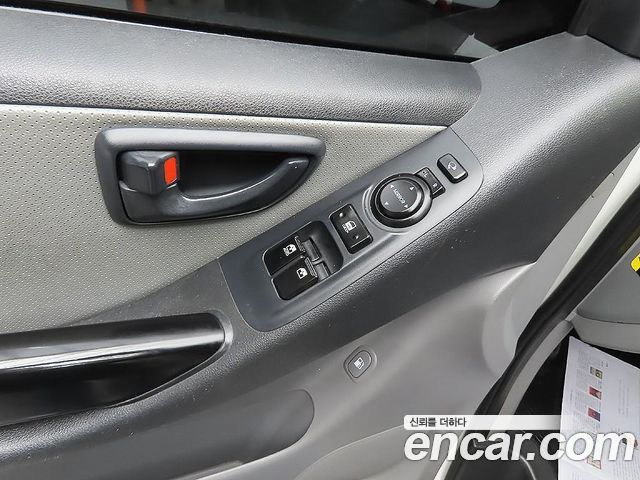 Hyundai Starex 2020 — photo 11