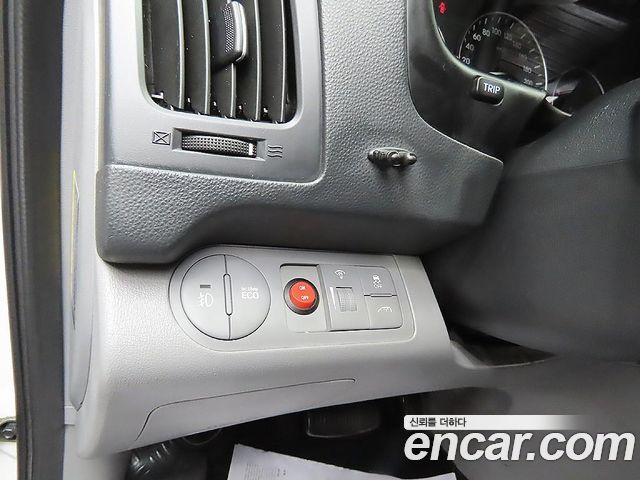 Hyundai Starex 2020 — photo 12