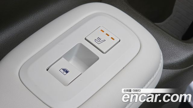 Hyundai Santafe 2024 — photo 30