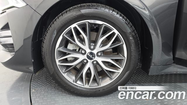 Kia K5 2023 — photo 5