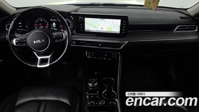 Kia K5 2023 — photo 10