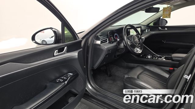 Kia K5 2023 — photo 13