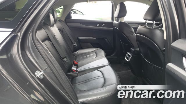 Kia K5 2023 — photo 17