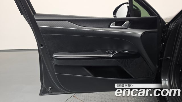 Kia K5 2023 — photo 14