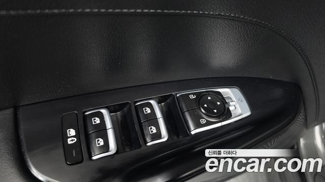 Kia K5 2023 — photo 27