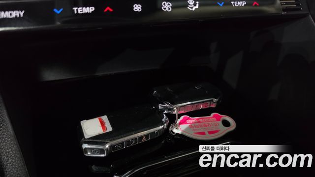 Kia K5 2023 — photo 30