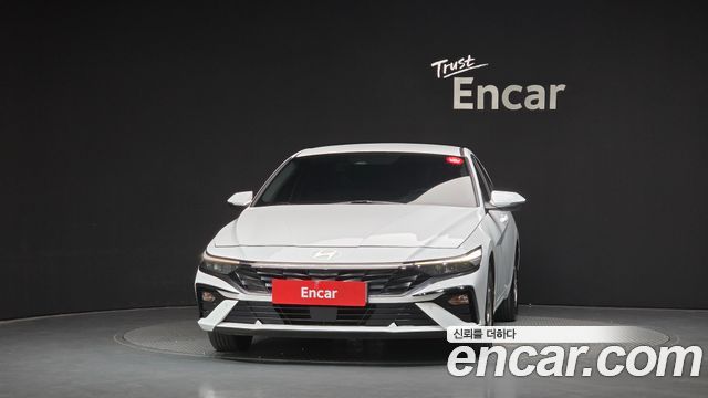 Hyundai AVANTE 2024 — photo 3