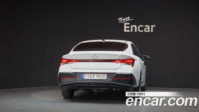 Hyundai AVANTE 2024 — photo 4