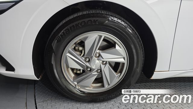 Hyundai AVANTE 2024 — photo 5