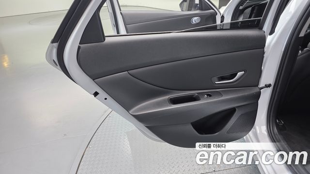 Hyundai AVANTE 2024 — photo 15