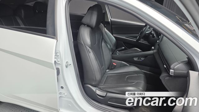 Hyundai AVANTE 2024 — photo 16