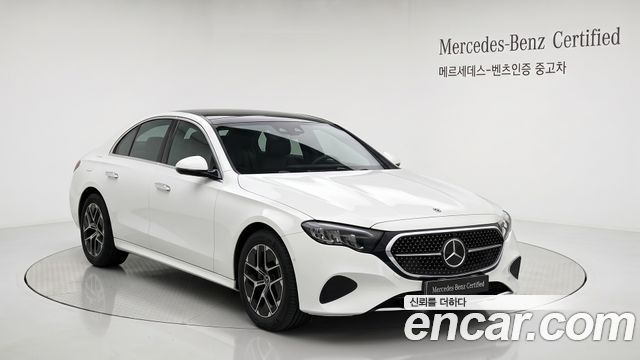 Mercedes-Benz E-Class 2026 — photo 1