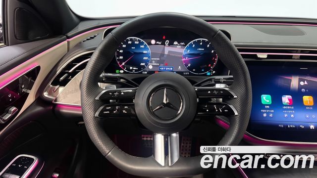 Mercedes-Benz E-Class 2026 — photo 11