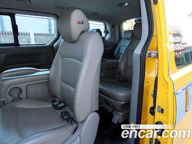 Hyundai Starex 2019 — photo 6