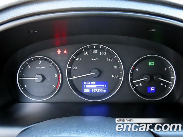 Hyundai Starex 2019 — photo 9