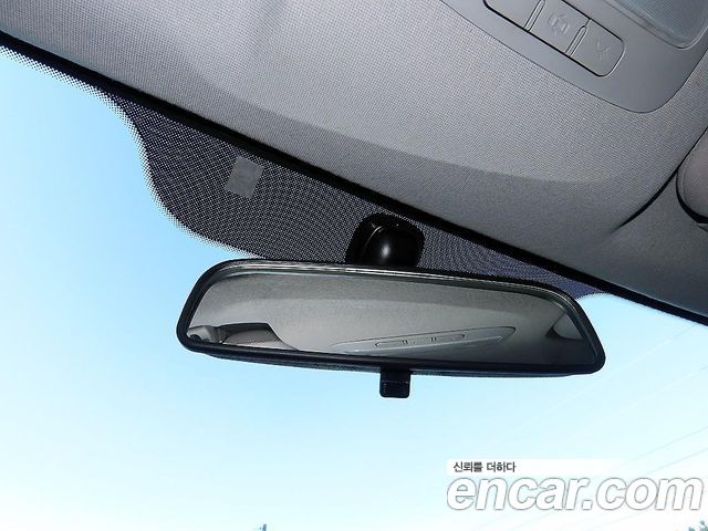 Hyundai Starex 2019 — photo 17