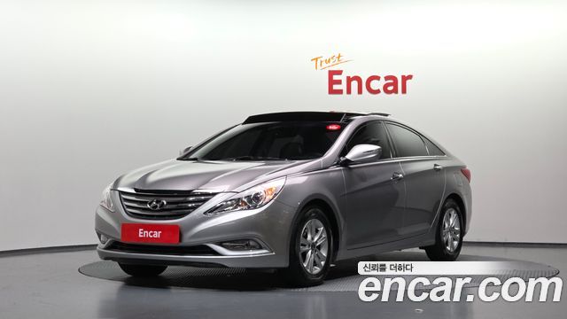 Hyundai Sonata 2012 — photo 1