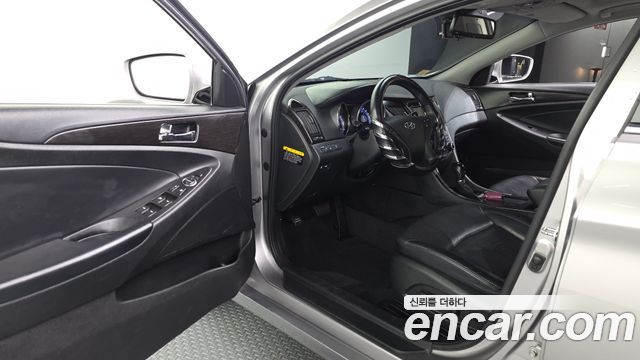 Hyundai Sonata 2012 — photo 10