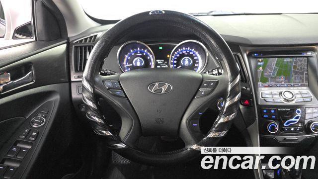 Hyundai Sonata 2012 — photo 13