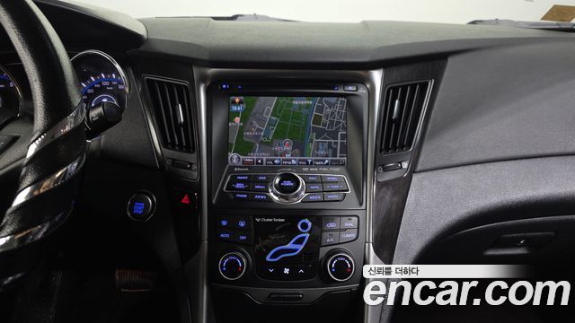Hyundai Sonata 2012 — photo 14