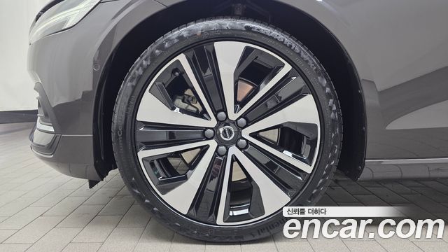 Volvo S60 2024 — photo 5