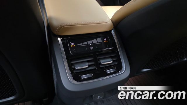Volvo S60 2024 — photo 24