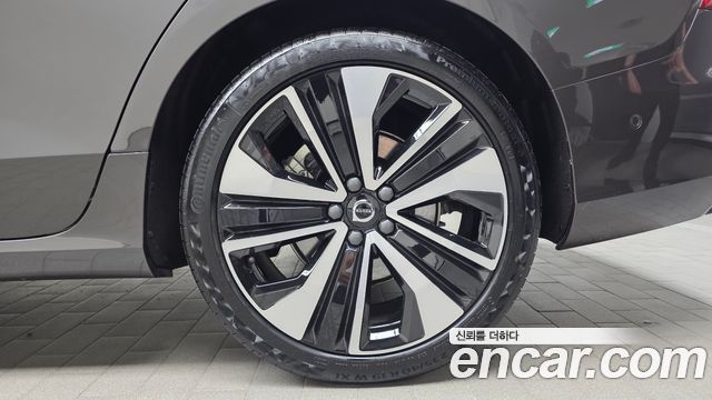Volvo S60 2024 — photo 7