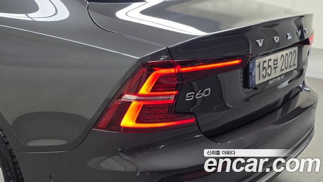 Volvo S60 2024 — photo 9