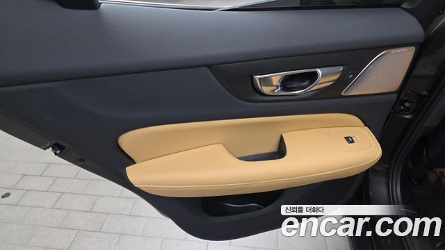 Volvo S60 2024 — photo 15