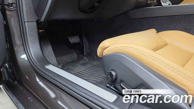 Volvo S60 2024 — photo 28