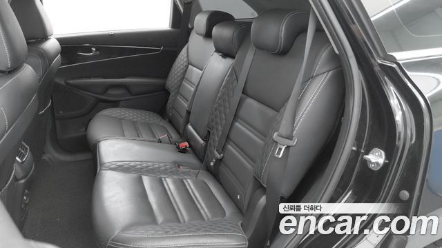 Kia Sorento 2019 — photo 17