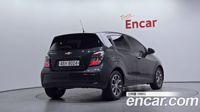 Chevrolet Korea Aveo 2017 — photo 2