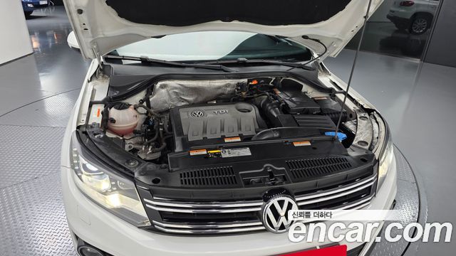 Volkswagen Tiguan 2015 — photo 6