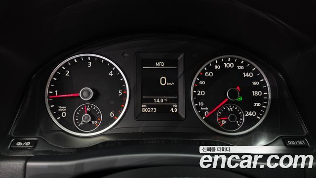 Volkswagen Tiguan 2015 — photo 11