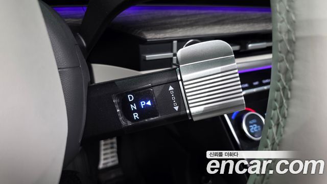 Hyundai Santafe 2025 — photo 12